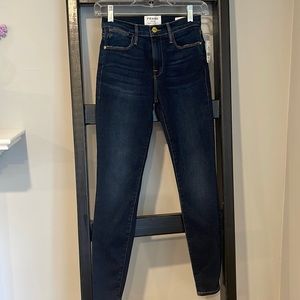 Frame denim woman’s jeans brand new with tags on! Size 26